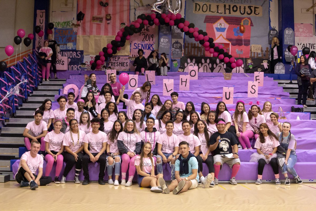 SENIORS💙🧡 tweet media