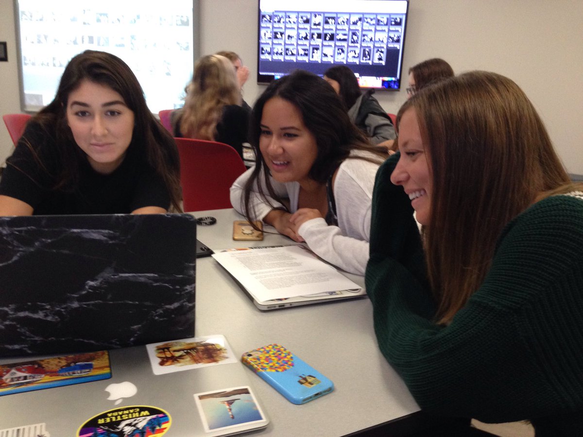 PeggyPeattie's tweet photo. Students in #JMS495 work on editing a photo story on #transgender performer #SDSU_JMS https://t.co/kcJdvdA4E2