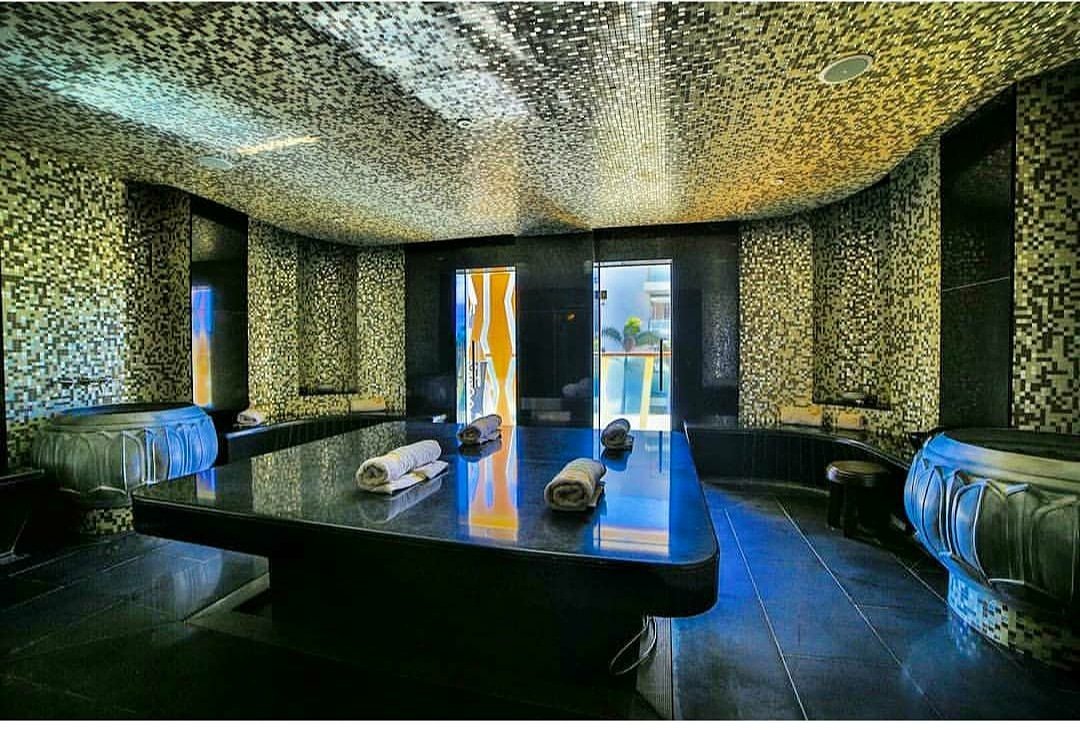 BohemiaSuites's tweet photo. Déjate mimar en nuestro Hamman donde su ambiente húmedo ayudará a eliminar la impurezas y a suavizar tu piel 💆
Let yourself be pampered in our Hamman where its humid environment will help eliminate impurities and soften your skin 🛀
#SIAMSPA #BohemiaSuitesandSpa #MyWay https://t.co/RCJ14BZPlj