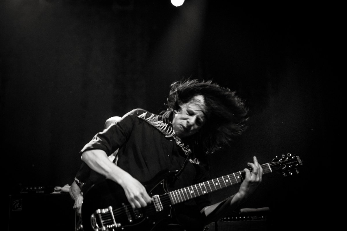 midnightcapt's tweet image. 24st concert of 2018 ; october 17th @dekreun by @wildewesten 
Release show of new album of @GrandBlueHeron 
And the famous @theposies in our hometown music club, what a miracle.