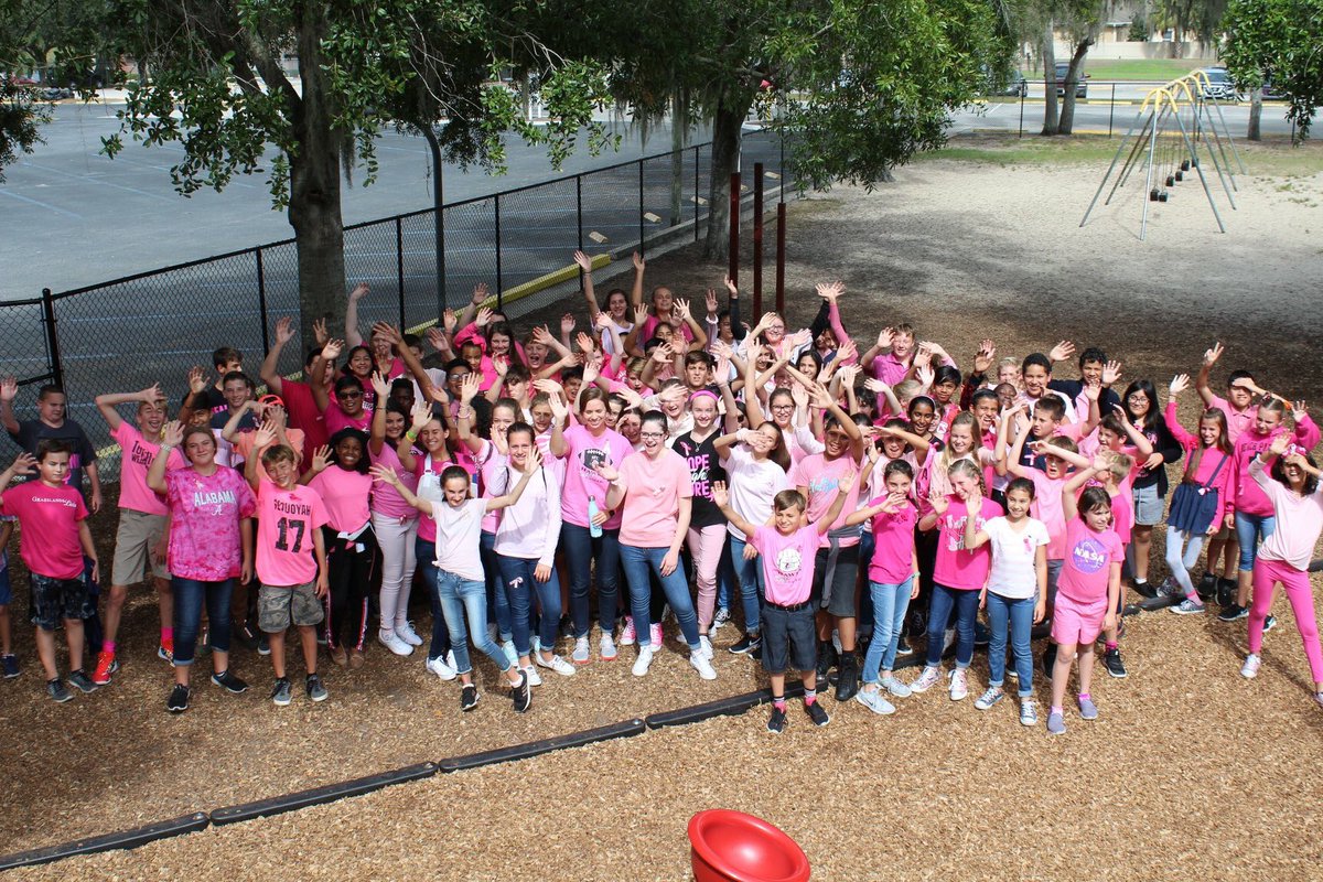 stjosepheagles's tweet photo. St. Joseph Catholic School joined the other Catholic schools in Polk County for Breast Cancer Tag Day! #TeamGlenda https://t.co/A36oYdv6Ha