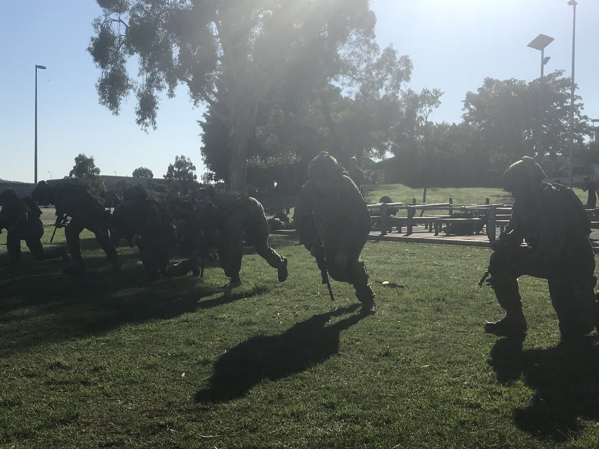 #BrisbanesOwn’s Admin Comoany and BHQ almost complete the Combat Arms and Infantry PESA as required. <a href="/TonyBennett_Aus/">Tony Bennett</a> <a href="/jasonwatene_aus/">Jason Watene</a> <a href="/tweed_freeman/">Tweed Freeman</a> completing the fire and movement component #GoodSoldiering #ArmyInMotion <a href="/8_9_RAR_AusArmy/">8th/9th Battalion, The Royal Australian Regiment</a>