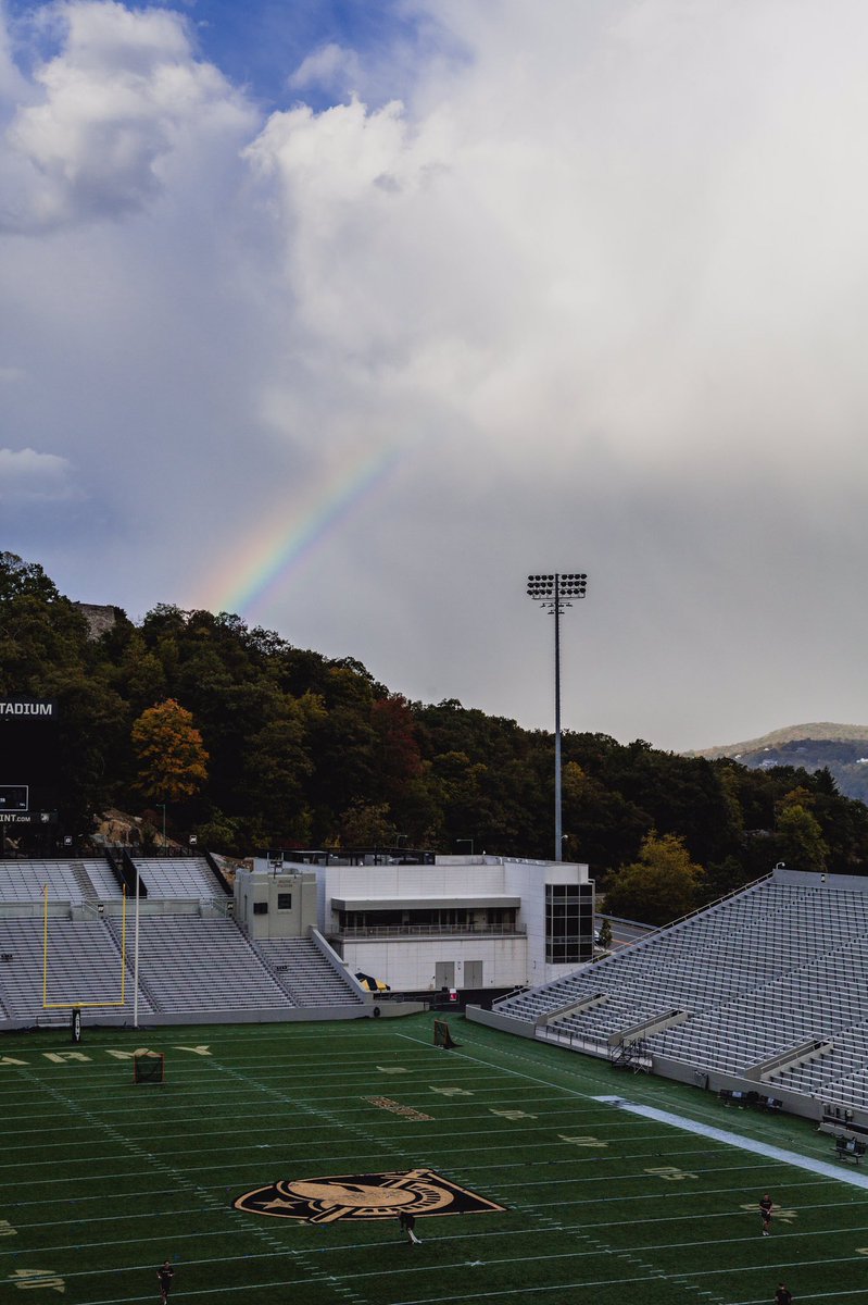ArmyWP_Football's tweet image. The big stage.

#BeatEMU