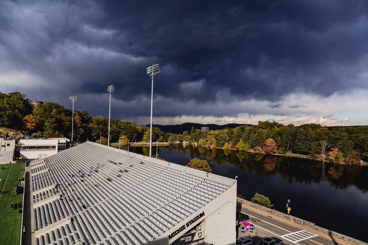 ArmyWP_Football's tweet image. The big stage.

#BeatEMU