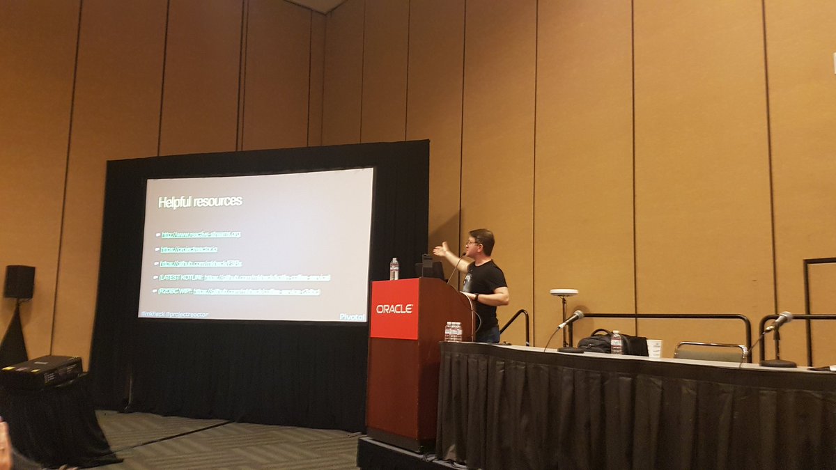 hiqinternat's tweet image. Second day @OracleCodeOne
@mkheck talking about
"Full-Stack #Reactive Java with Project Reactor and #springBoot2"
Coding a coffee service.