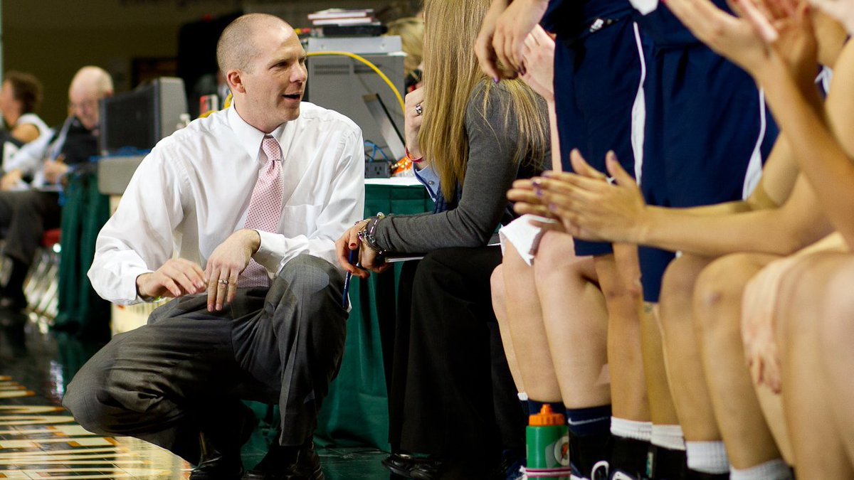 BulldogsRetired's tweet photo. 🏀 @CUNEwbb in the national polls under Coach Olson:
✓ Ranked in final top 10 in 5 of last 7 years.
✓ Ranked in final top 25 in 9 of 12 years as HC.
✓ Highest final national rank of #2 (2x).
✓ 2nd time as preseason #1.
✓ 11-straight years with preseason national ranking. https://t.co/CNwGMbCu4p