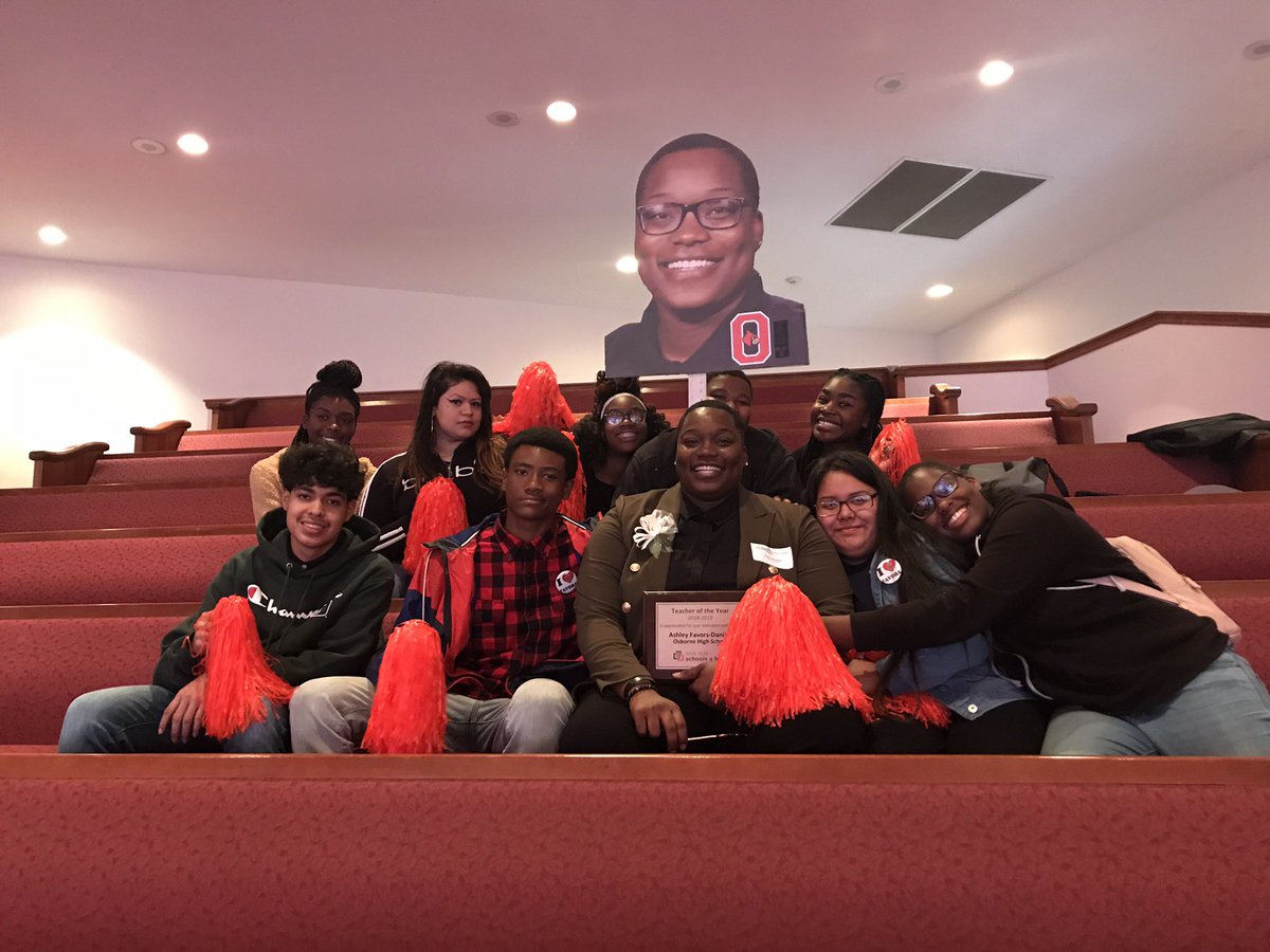 Osborne High School (@rlosbornehs) on Twitter photo Great day celebrating our 2017-2018 teacher of the year today at the <a href="/CobbSchools/">Cobb County Schools</a> TOTY pep rally! We all love Mrs. Favors!! Great day celebrating our 2017-2018 teacher of the year today at the <a href="/CobbSchools/">Cobb County Schools</a> TOTY pep rally! We all love Mrs. Favors!!