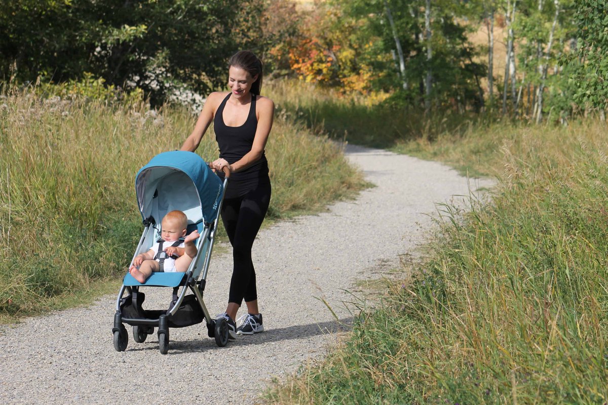 UPPAbaby's tweet photo. See how the #UbMINU has become @totsnsquats go-to #stroller for all her daily excursions, and read how adding #fitness to her daily routine has a host of benefits - for both parent + baby! https://t.co/5QQhsEYQmS #babygear #fitmom https://t.co/QCOAmSLioV