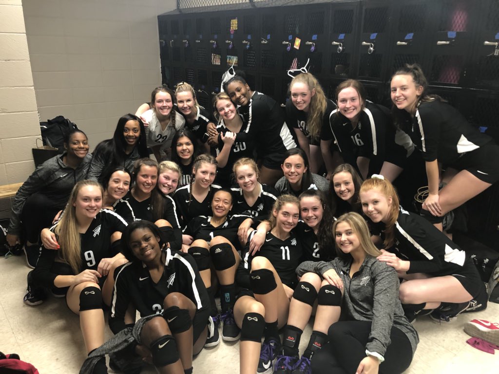 Grainwater's tweet image. Gutsy Victory by these Lady Raiders! Raider Nation ! #rpij @vs_davis @Charla3112 @NettletonVB