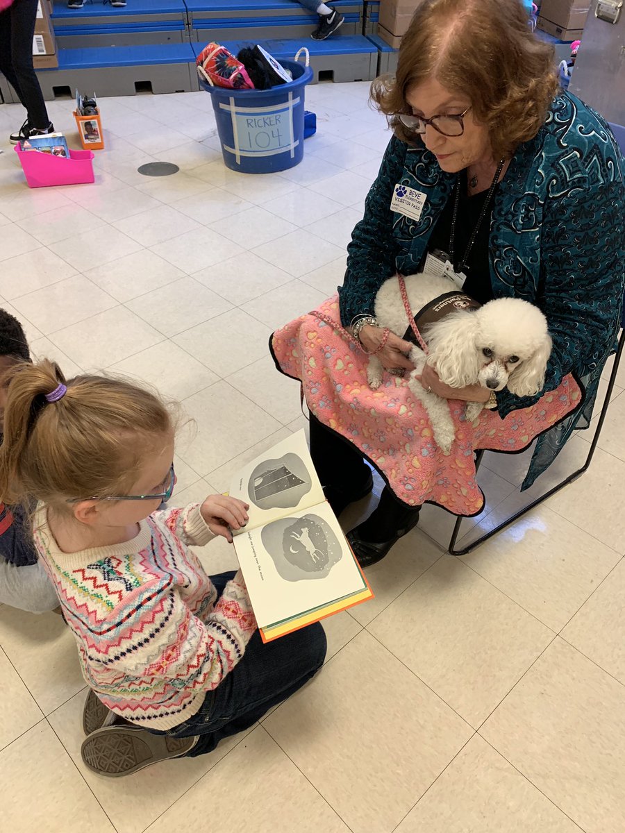 caitlin_tisch's tweet photo. Loved our afternoon with Pet Partners! #reading #op97 #daybeyeday #nostoppingusnow #petpartners https://t.co/J0FclybVfS