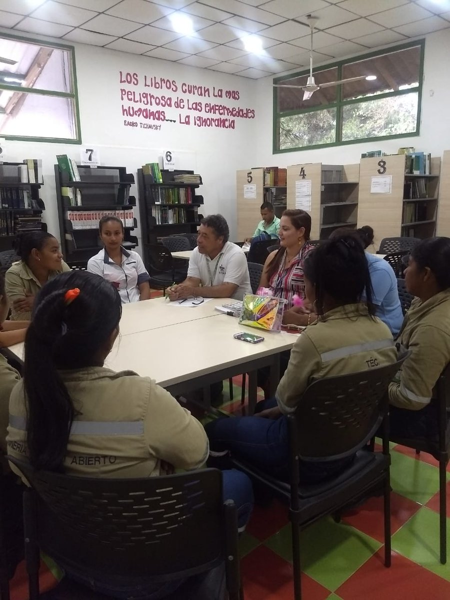 bienestarCFMA3's tweet photo. Continuando con el proceso de monitorias orientado por Carolina Gallo Rodas  hoy se llevó a cabo la entrevista con los aprendices postulados a  Monitorias III, llevada a cabo por el psicólogo líder de Bienestar Juan  Francisco Fonnegra y la Psicóloga Cindy Perea, https://t.co/ql55IUL9SR