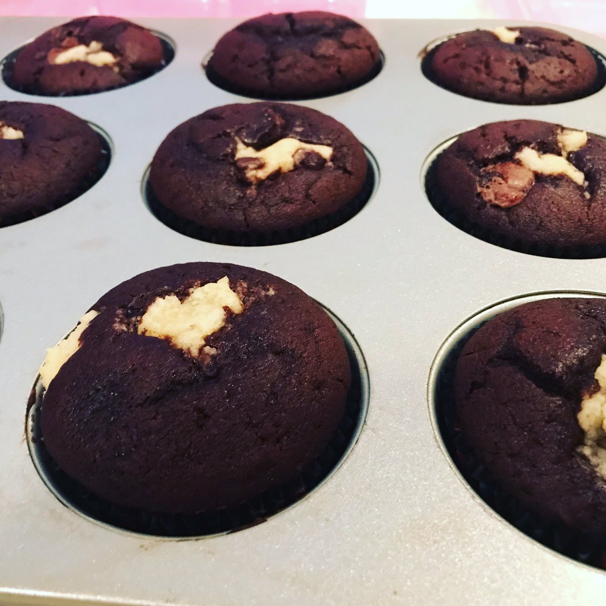 BucketsofDough's tweet image. Chocolate Cookie Dough Cupcakes 😋 #emymac #bucketsofdough