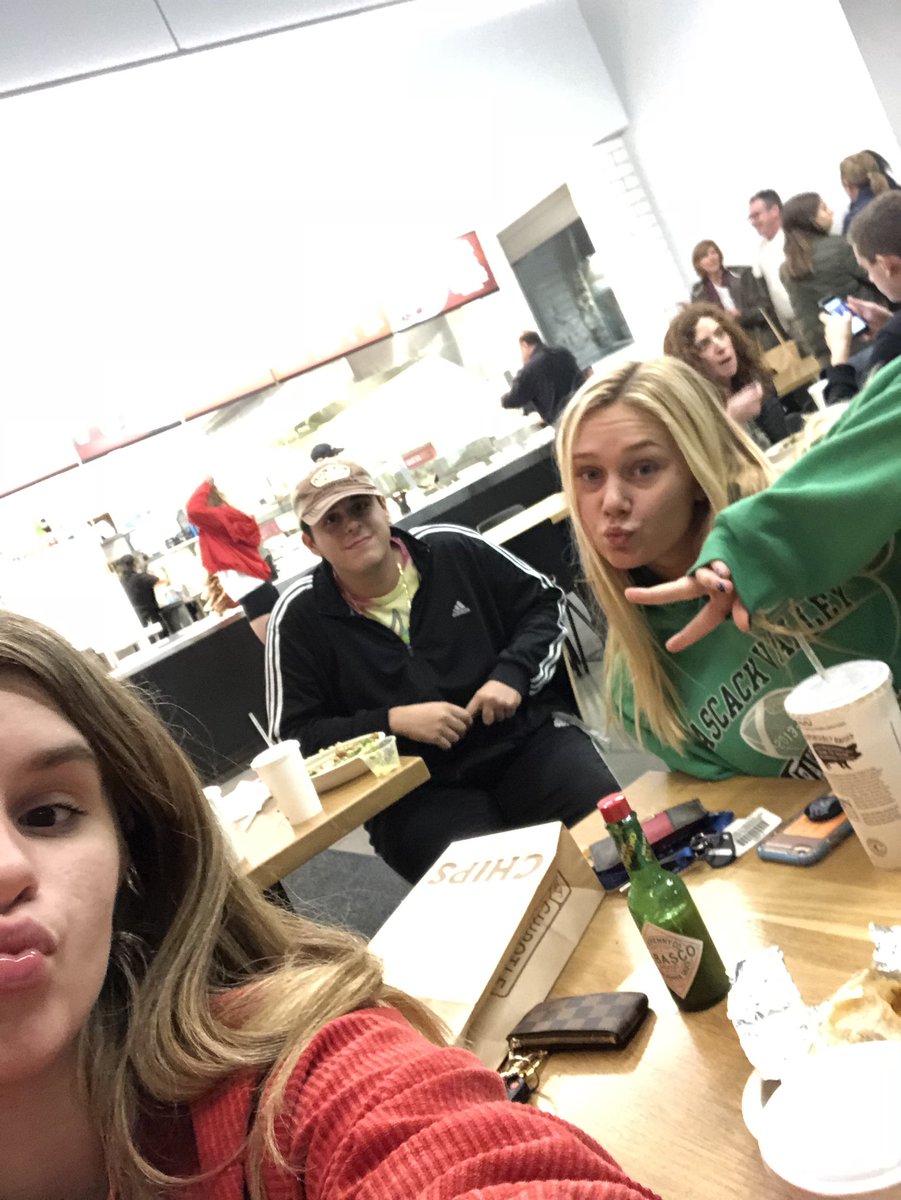 Sofia Urbaniak tweet media