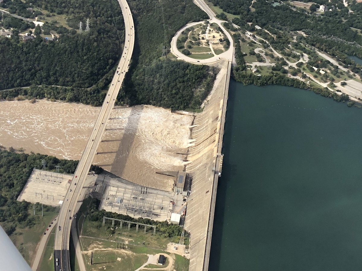 WXontheGogo's tweet image. Here's an aerial view from Mansfield Dam and Lake Travis!

The water moving downstream looks more like chocolate milk, and less like our normal lake water.

Credit: Charlie Thompson @KVUE