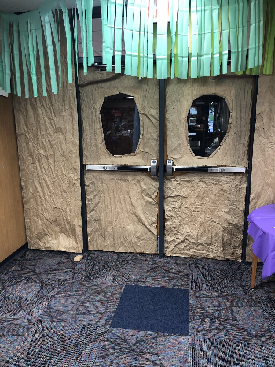 Emmeyer88's tweet image. So pumped for my first Book Fair! The library is ready to go!! @Scholastic