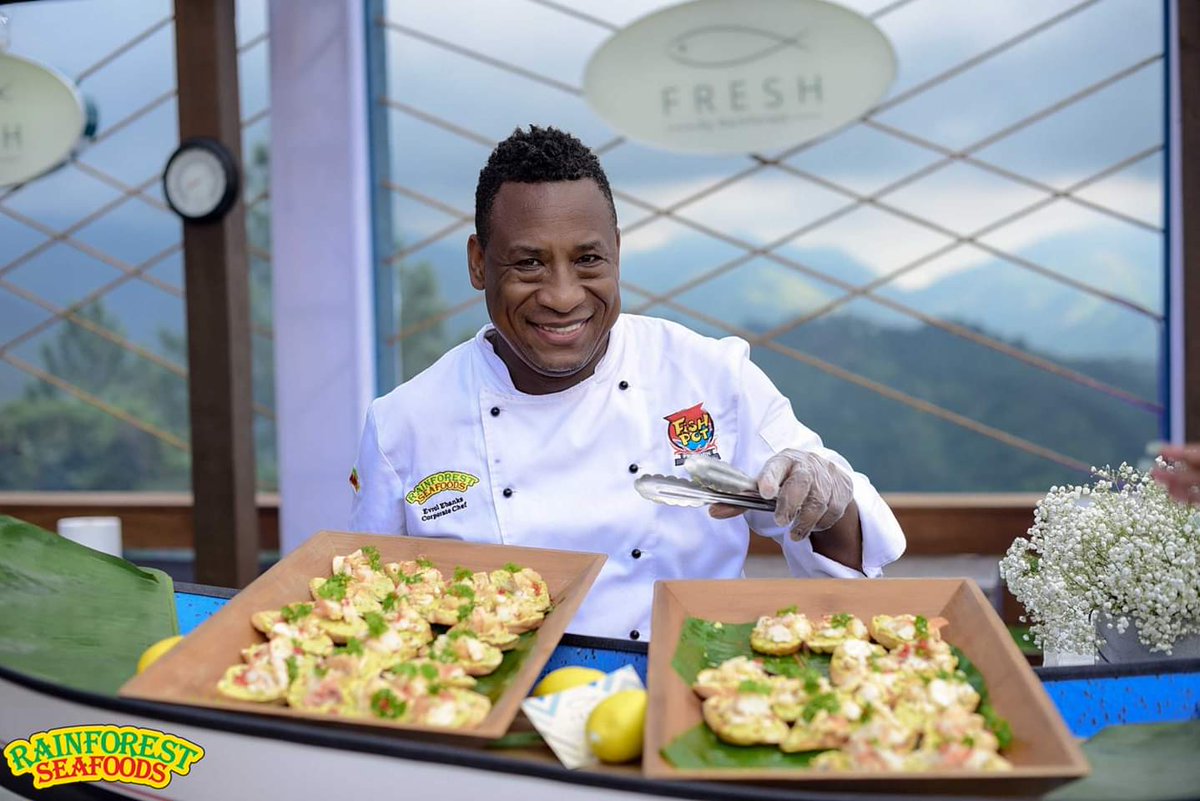 RainforestCarib's tweet photo. The second event for #JFDF2018 was simply 🍷 D'vine!
Here are just a few highlights of the Seafood Bar, check out the entire album on our Facebook Page!
#JFDF #RainforestSeafoods #ProudSeafoodSponsor https://t.co/5GdPJIAxRv