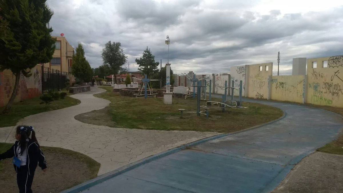 AntonioTeutliC's tweet photo. Ya tiene un importante avance el rescate del parque lineal de Misiones de San Francisco. En breve habremos recobrado este espacio público para las familias de #Coronango https://t.co/3slMVwWuYR
