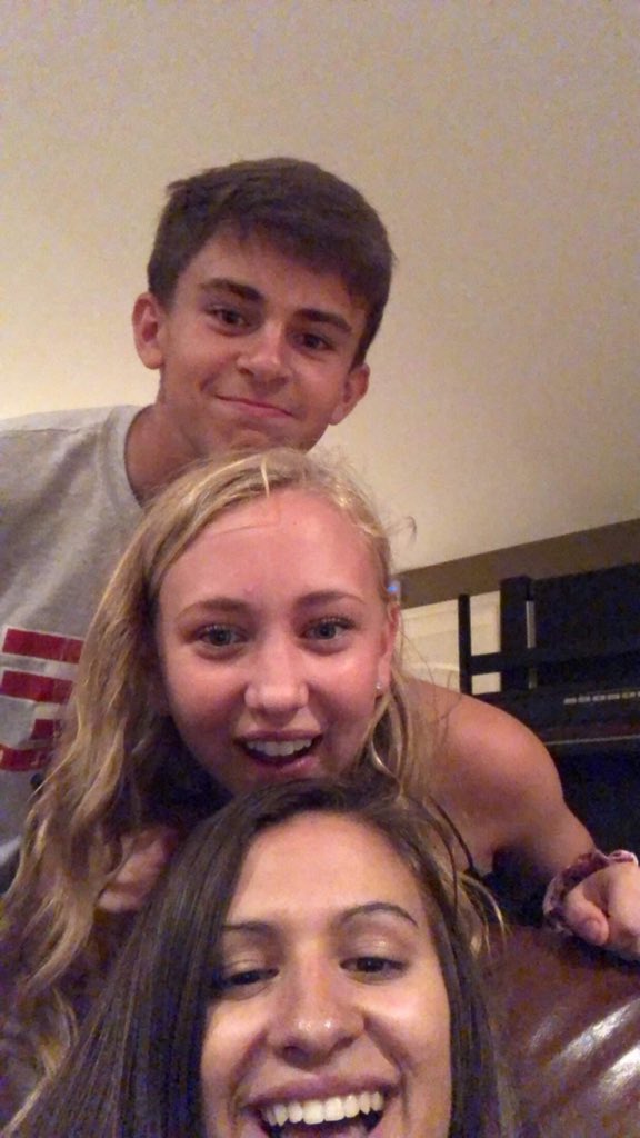 happy birthday steph!! couldn’t live w/o all our laughs, memories, and dominos lol!! party hard love you💖🤩🎉❤️ <a href="/stephanie_2309/">Stephanie Smith</a>