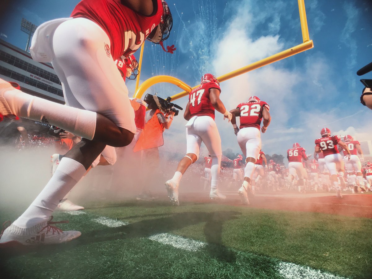 Wolves on the run — the Pack is on its way back home for Red and White Week starting 10/28! Take a look into our homecoming festivities: thinkand.do/xEp06C #NCStateRedWhite