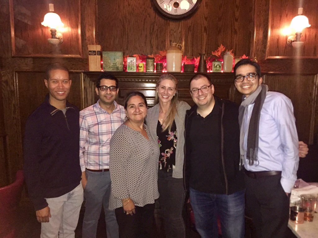 sentaberggruen's tweet photo. Class of 2017 Northwestern residency graduates at ABR certification exam #radiology #northwesternrad #nuradres https://t.co/RxmpAopl4O