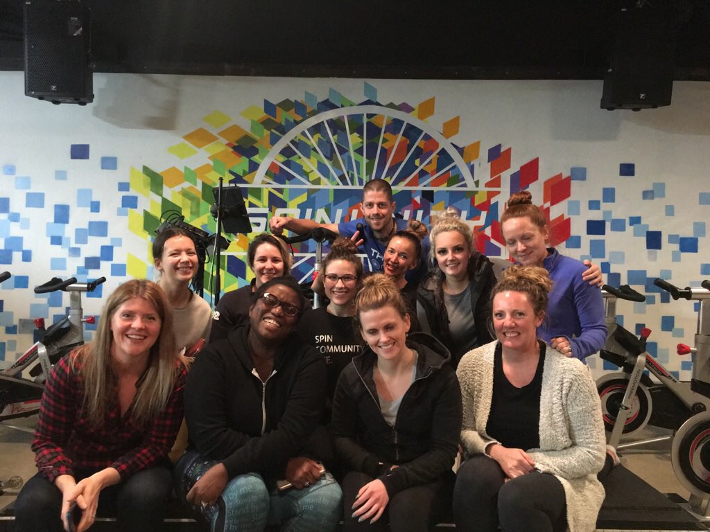 MrzJillyFish's tweet photo. Although I’m on a social media hiatus, my Twitter is here to remain a part of the  @Spinunity community. 2nite is just what a needed. Dirty dbl,laughs until I cry, smiles ear to ear and an amazing gathering with the best team I could evr ask to be a part of. @Spinunity #ILYSM❤️ https://t.co/cPN3DMpLcu