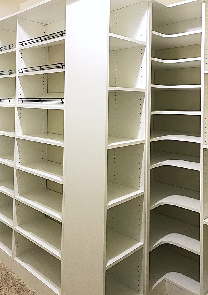 artsy57's tweet image. Tired of this???  Message me @artsy57 and I&apos;ll make the other happen.  #storagesolutionsforall  #nomoreclutter #relax #closetdesignatitsbest #everythinghasaplace