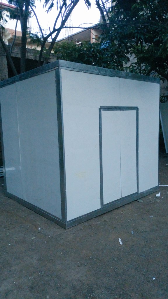 FreshBox tweet media