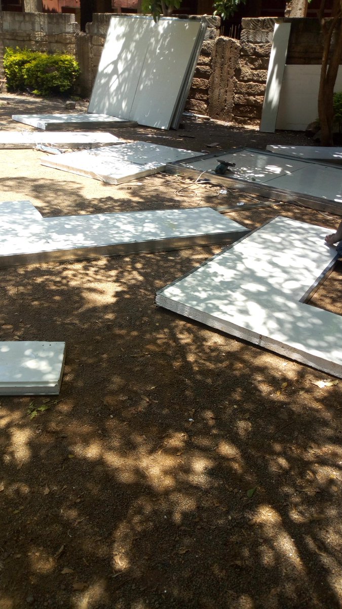 FreshBox tweet media