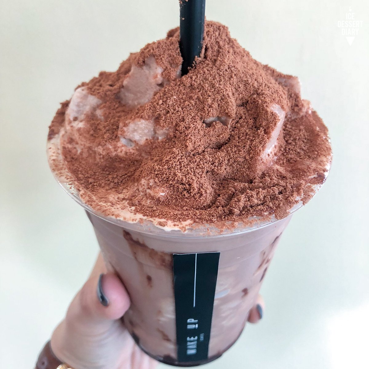 icedessertdiary's tweet photo. บู้มมมม ไมโลบอมบ์ สาดไมโลเน้นๆ 😱 📍Wake Up Cafe คาเฟ่เปิดใหม่ แถวศรีนครินทร์ สมุทรปราการ จ้าา @aroii @cafetellter #อร่อย #รีวิวคาเฟ่ https://t.co/E4eHwfuwXw