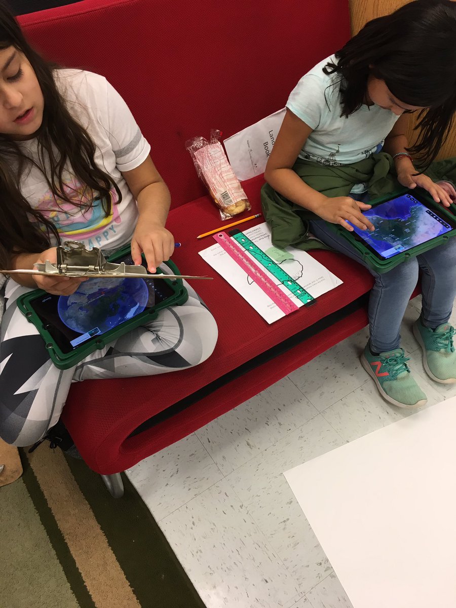 walton147's tweet photo. Working with each other and technology to create a poster for sharing unique features about continents! https://t.co/q9oZo8YhoD