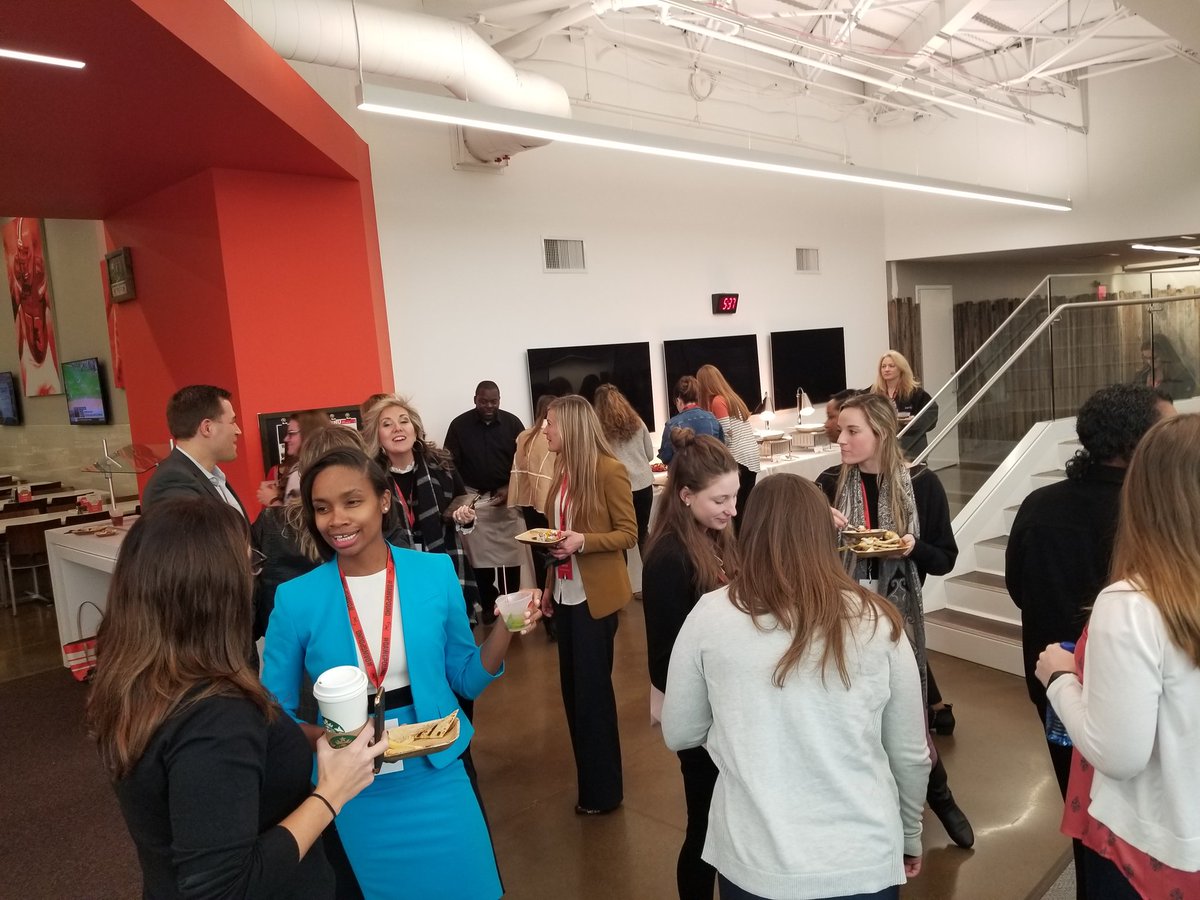 Tremendously thankful to be a part of <a href="/WISECleveland/">WISECleveland</a> &amp; get to enjoy events such as "An Evening With Dee Haslam" - greatly appreciate her taking the time to talk to us! Special thanks to @LaurenBrill5 for serving as moderator! #WiseWorks #browns