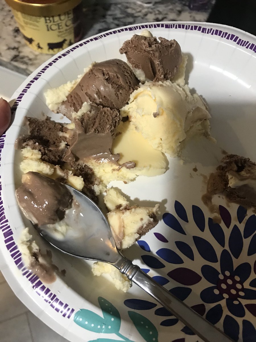 SarahsATX's tweet photo. Eating ice cream off of a paper plate because #AustinBoilWaterNotice. #onelessdish #sorryenvironment #justthisonce https://t.co/Oul2xGqZ6D