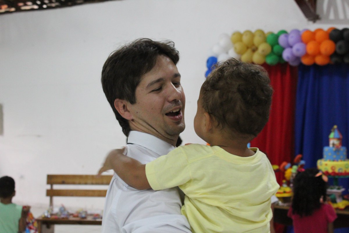 delegadosamuel's tweet photo. Registros da comemoração dos 4 anos de aniversário da Casa Reencontro. Deixo meus parabéns pelo trabalho da Casa e contem comigo para o que precisarem! #Semcaspi #CasaReencontro https://t.co/BbJKTMkhif