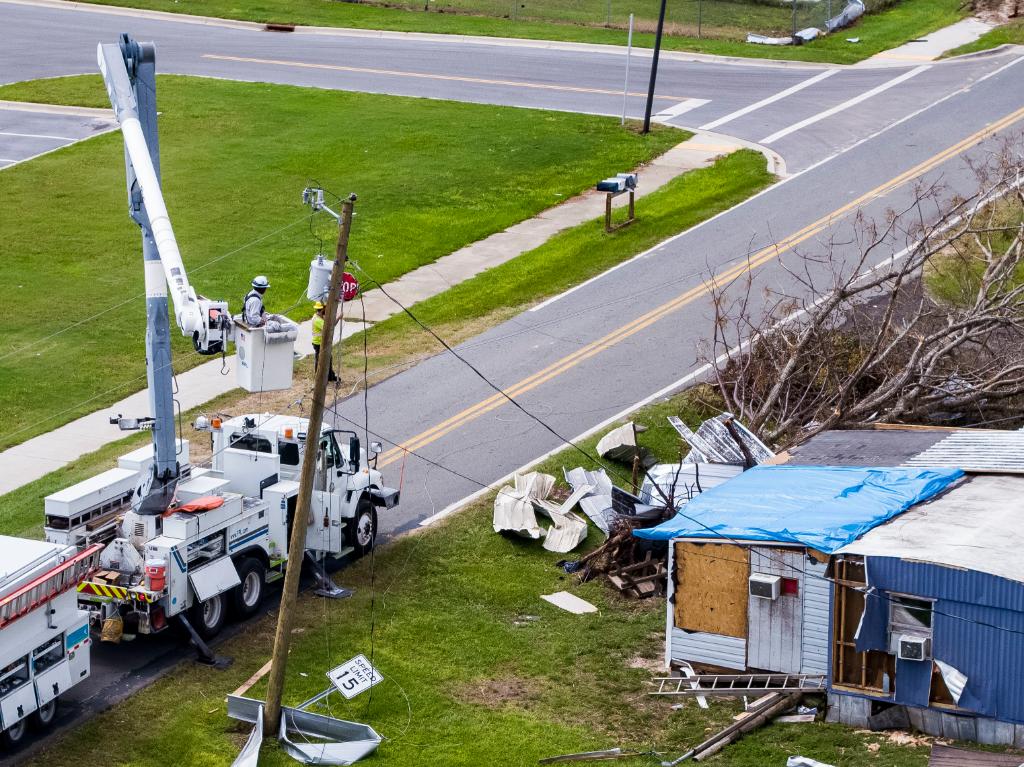 insideFPL's tweet photo. FPL President and CEO Eric Silagy thanked FPL crews for continuing to help restore power to those impacted by Hurricane #Michael. He visited the FL Panhandle as we continue to assist with the restoration and rebuilding process. https://t.co/4m2rr9PN2X