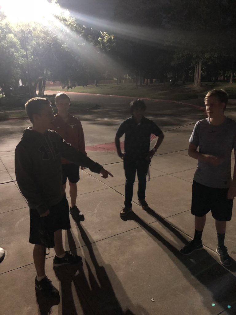PorterHardcast1's tweet photo. Had fun at the star party tonight!⭐️🎉 #loveastro https://t.co/lAnhzufOmq