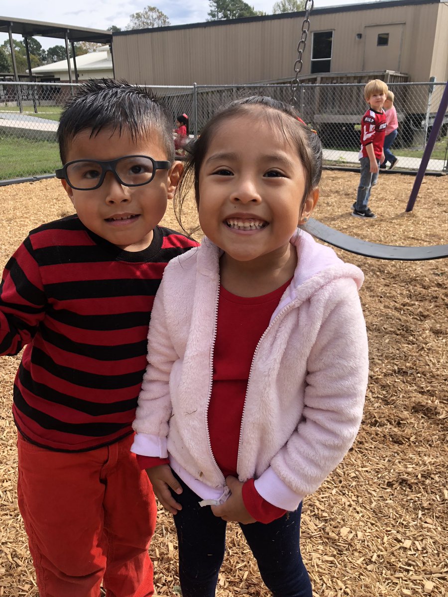PreK supporting Red Ribbon Week! #dynamicpreschooldolphins <a href="/SSE_Dolphins/">SSE Dolphins</a>