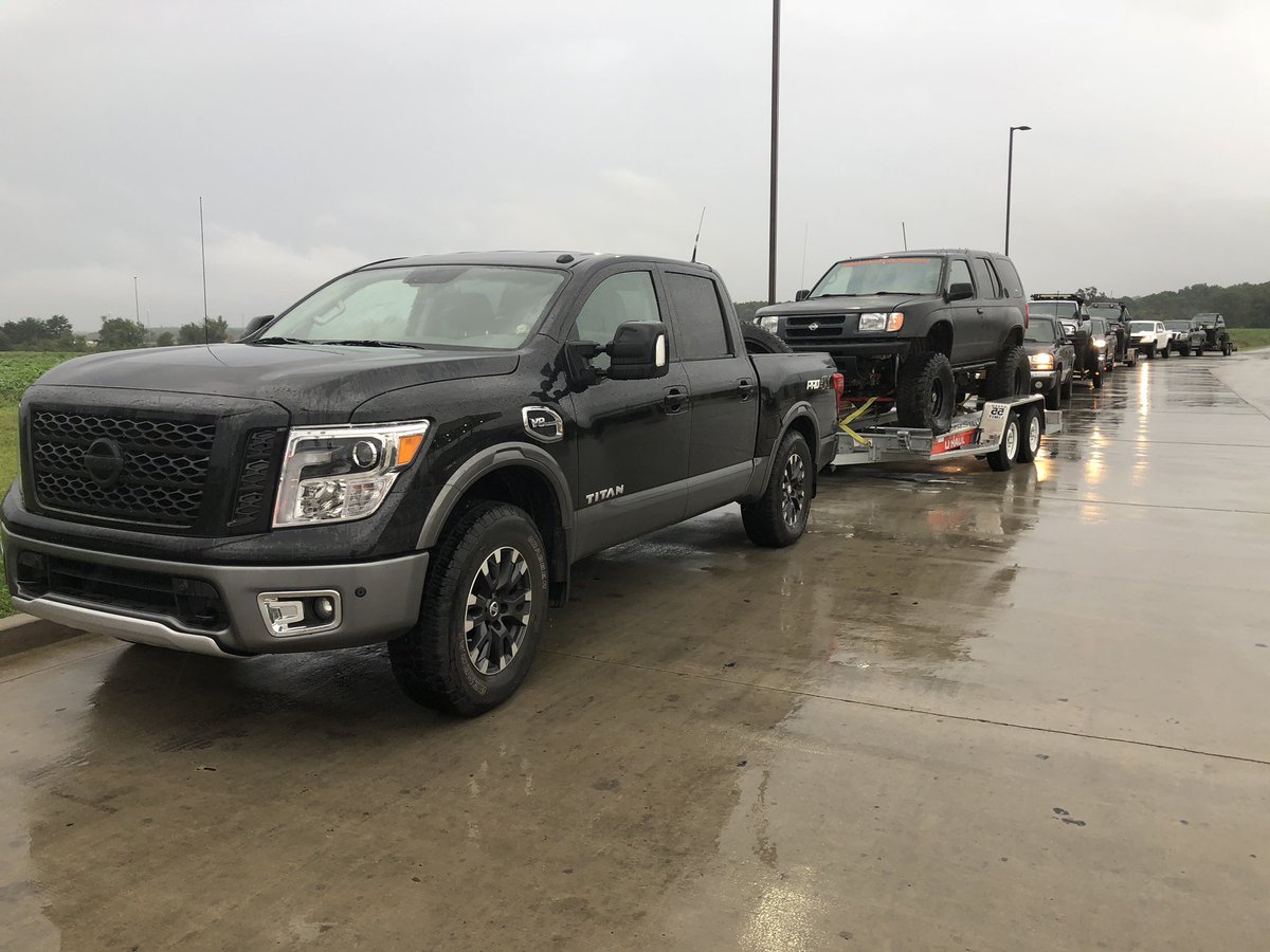 Wentwindrock's tweet photo. This is how you lead the way to the #event @NissanUSA #titan #v8 pulling the #Xterra @Regal_Nissan @NissanUSA https://t.co/tipSuwNNWx