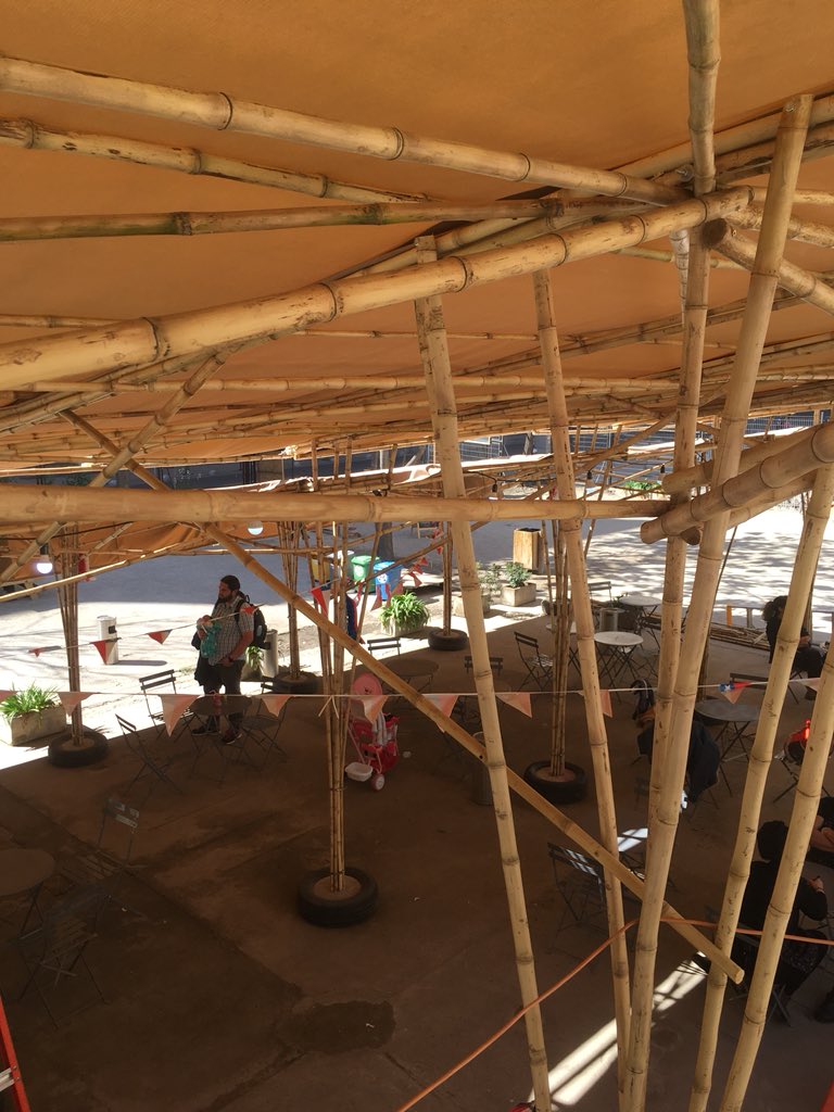 bamboobizchile's tweet photo. #plazabolsillo @bamboobizdesign montaje colaborativo con la #redchilenadelbambu #colihue #coligue @bambooembassador @worldbamboo #keepbamboostrong https://t.co/hr7GM1eskE