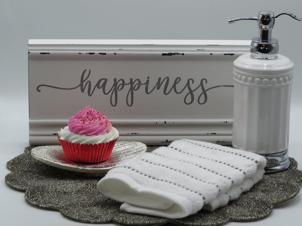 soapyblissusa's tweet photo. Soapybliss specializes in bath and body products handmade in the USA 🇺🇸 with love ❤️ and integrity. All of our products are also cruelty free 🐰 https://t.co/oVQG6Npqad #soapybliss #skincare #health #beauty #bathtime #bathandbody https://t.co/yoBfivGGNU