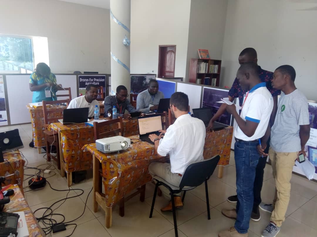 WeRobotics is supporting #UAV training in #WestAfrica through its Flying Labs in #Benin <a href="/GBPartners_bj/">Global Partners</a>. Trainees from #Ghana, #IvoryCoast,  #BurkinaFaso, #Benin #agriculture #Robotics #PrecisionAg | <a href="/WeRobotics/">WeRobotics</a> <a href="/CTAflash/">CTA</a> <a href="/AurelieASZ/">Aurelie I. ADAM SOULE ZOUMAROU</a> @Benin_Numerique <a href="/abdelawani/">Abdelaziz Lawani</a>