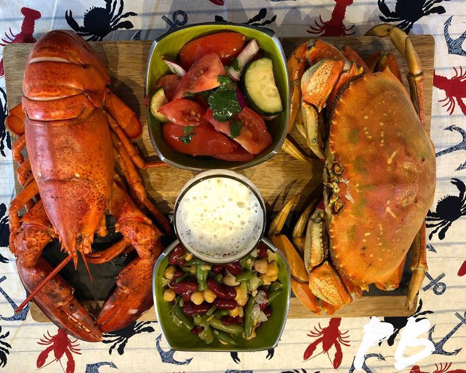 plugitbro's tweet photo. #seafood #lobster #crabs #crablegs #crabclaws #lobstertail #craftbeer #salad #beansalad #seafoodlovers #seafoodcity #beer #lovecraftbeer #crafty #lobsterbisque #travel #photooftheday #photography #plugitbro https://t.co/aSTJhG3I87