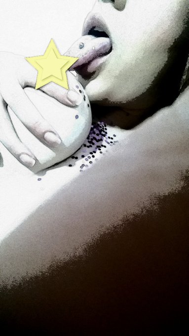 Buenas noches chicos . https://t.co/NLeQroTJji<a href="/tag/happyday"class="tags"><span>#happyday</span></a><a href="/tag/happynewyear"class="tags"><span>#happynewyear</span></a><a href="/tag/everyone"class="tags"><span>#everyone</span></a><a href="/tag/happynewye"class="tags"><span>#happynewye</span></a>