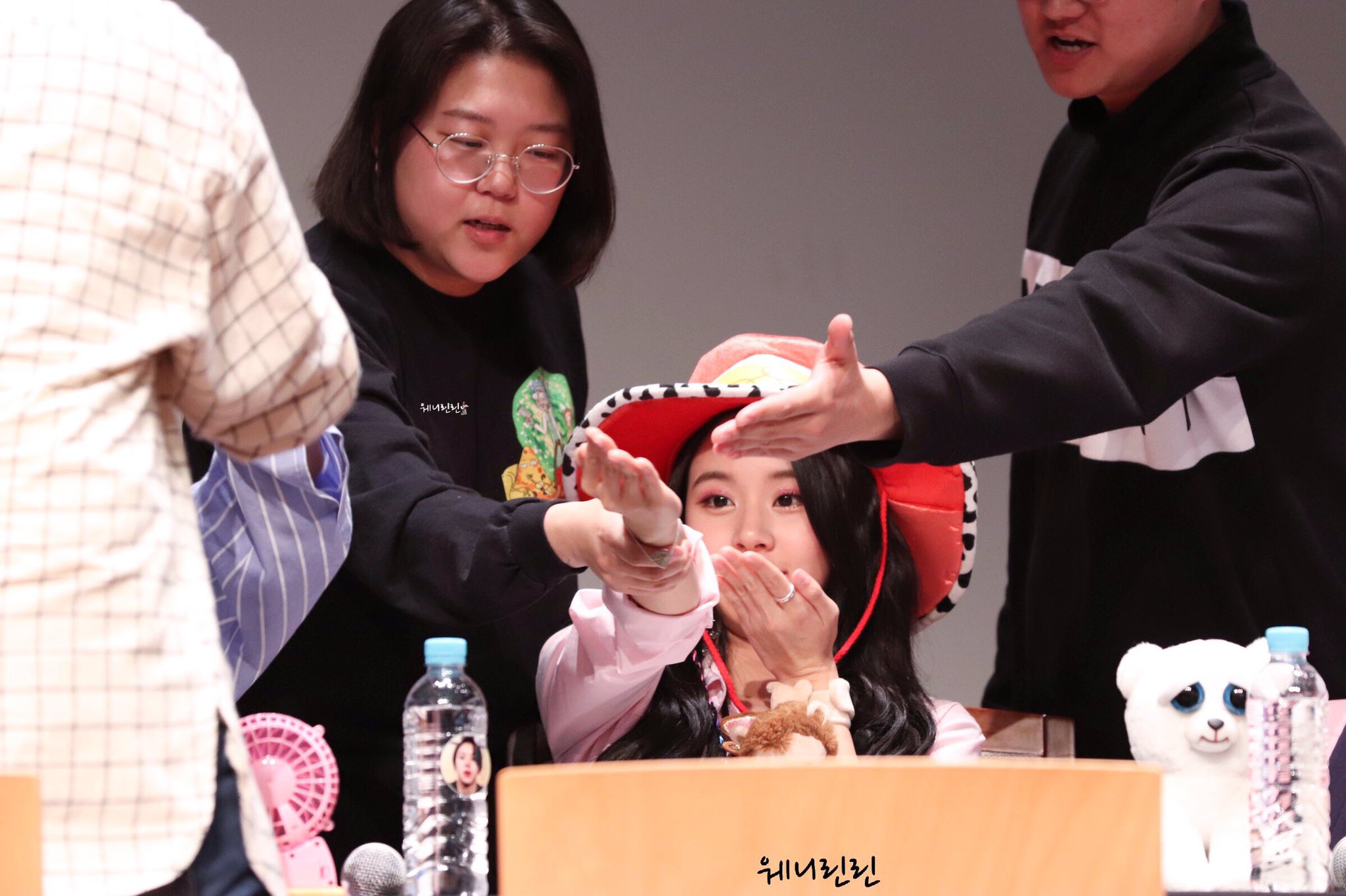 DqPl7QbVsAEJmza.jpg:orig