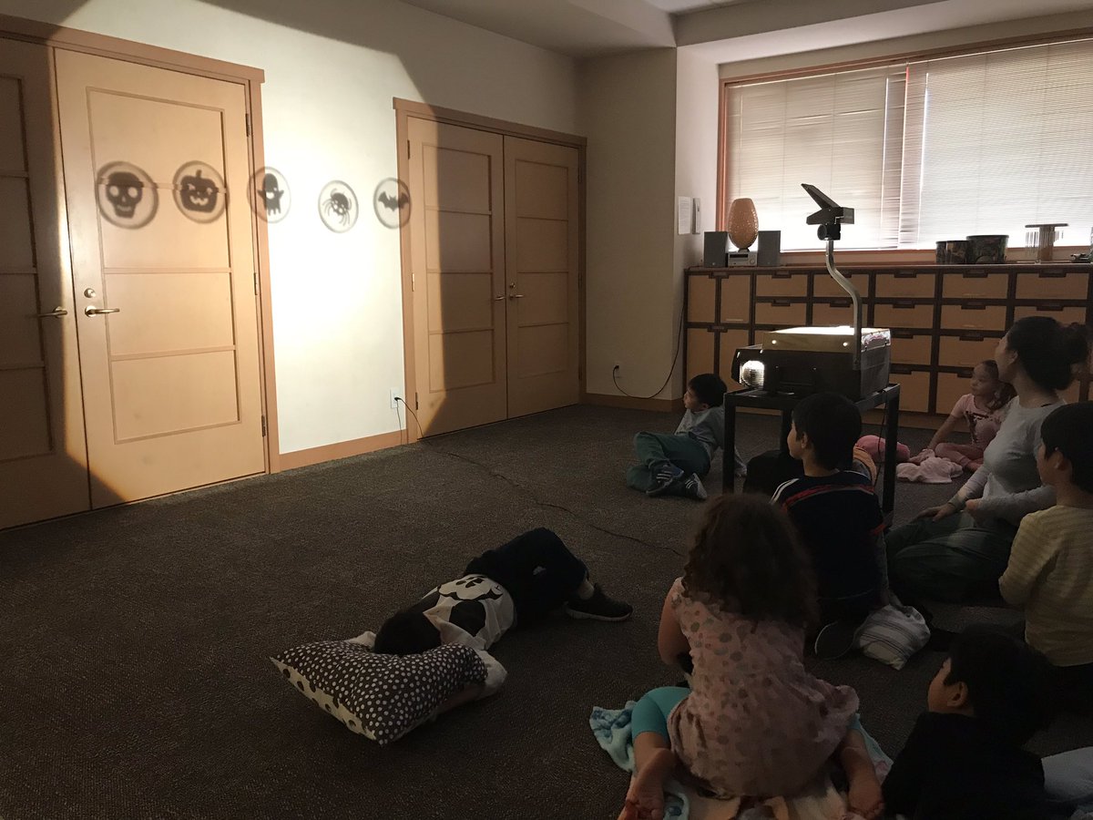 elcasij's tweet photo. Emergent literacy and interactive language development. “I wonder if we can make a story?” #ASIJlearns https://t.co/yrgSntlLwO