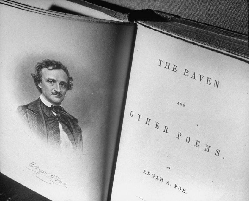 Qui de mieux que Baudelaire pour traduire les œuvres de d'Edgar Allan Poe ? La poésie des deux écrivains se ressemble et leurs mots s’assemblent. franceculture.fr/emissions/la-c…