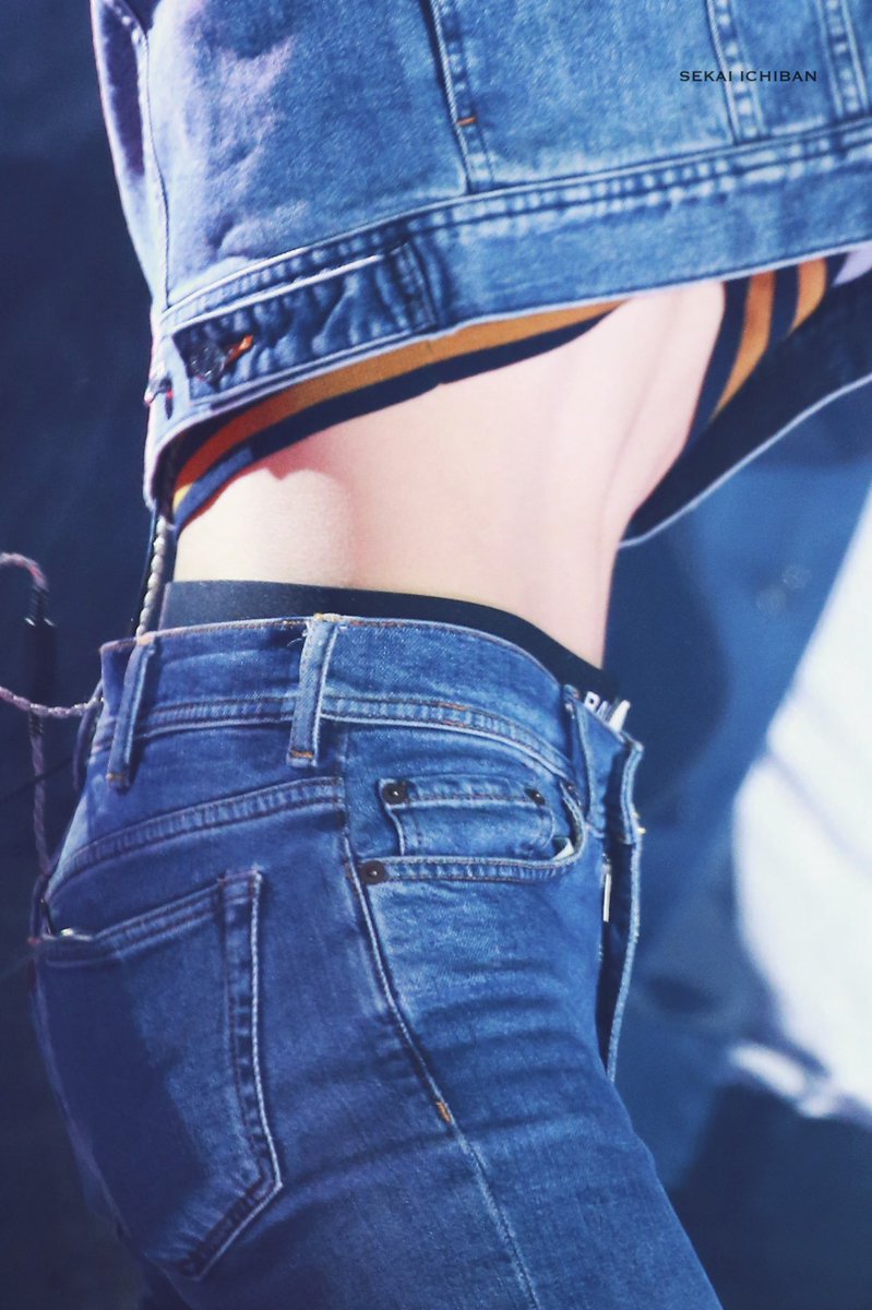 Jongin_butt's tweet photo. 💙 https://t.co/EBHvHFjydv
