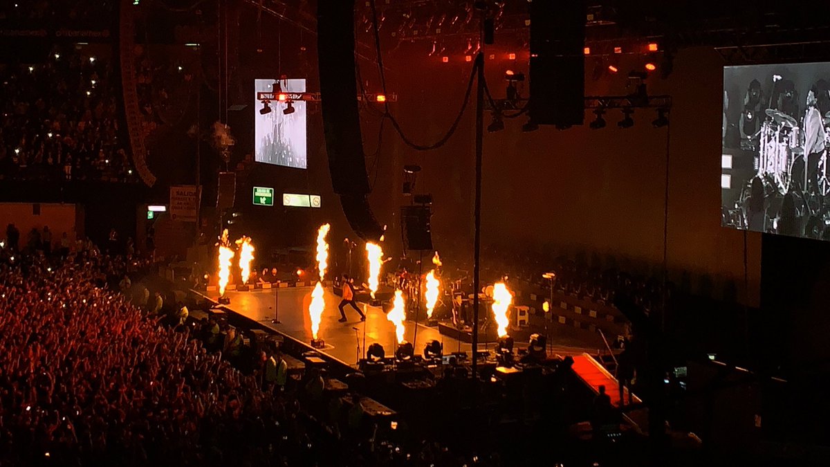 Oscar_mhdz's tweet photo. It was on fire @theweeknd
#TheWeekndMx https://t.co/Uvb4NTvZg1