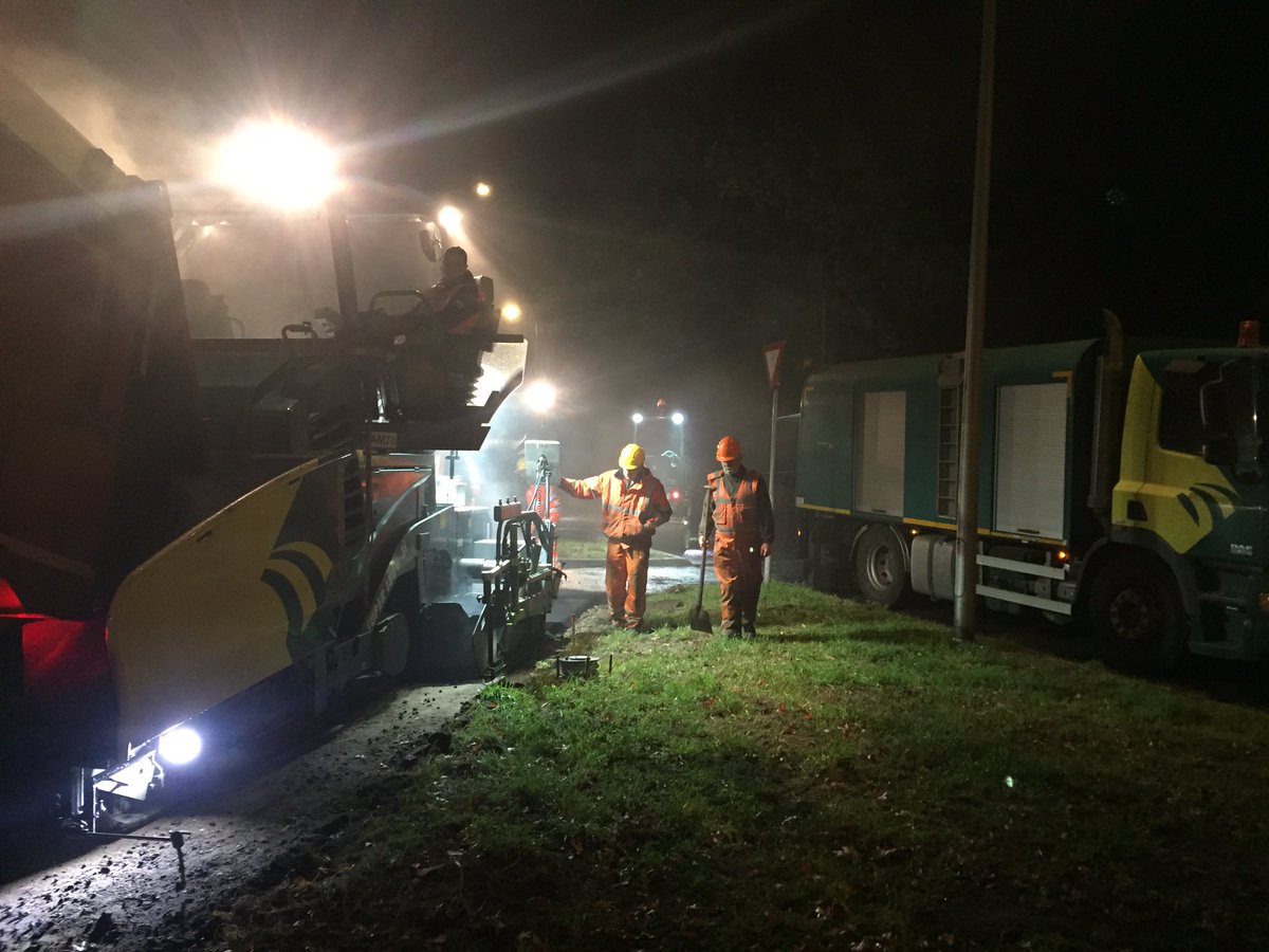 vandaag #asfalt voorbereidingen Vlierstraat <a href="/Gem_Enschede/">Gemeente Enschede</a> morgen #samen met <a href="/SE053/">Stadsingenieurs053</a> #superasfalt #EcopaveXL <a href="/DuraVermeer/">Dura Vermeer</a>
