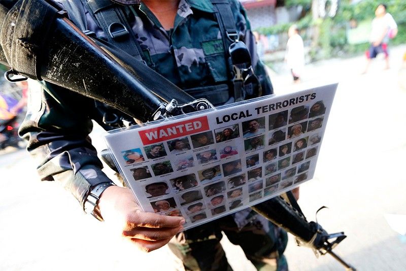 PhilstarNews's tweet photo. 6 Maute militants surrender in Lanao del Sur
https://t.co/O1icDj9UDD https://t.co/BLDlenQ592
