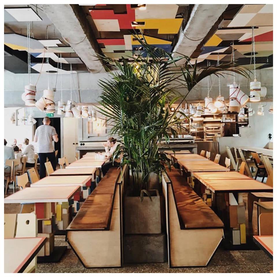 triptwin_app's tweet image. Lunch Time 🍽 . Jam Hotel | Collection Triptwin Brussels, Belgium 🇧🇪 | credit @jamhotel
 #triptwin #triptwin_brussels